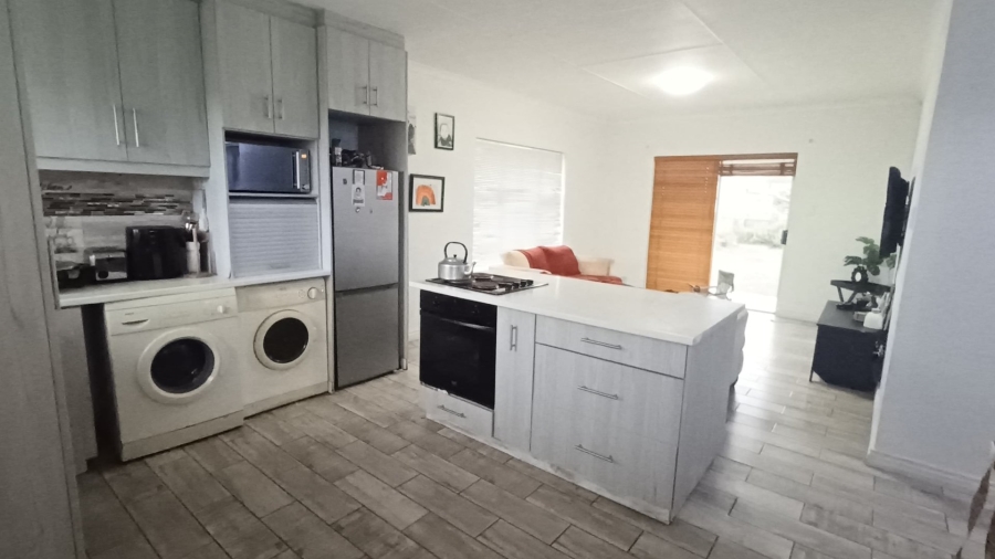 To Let  Bedroom Property for Rent in Pacaltsdorp Western Cape